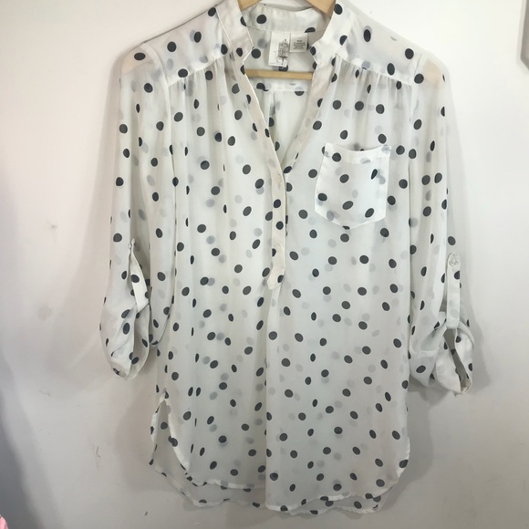 Francesca's Collections Tops - FRANCESCA'S | Chiffon Polka Dot Tunic Tab Sleeves Francesca's Collections Tops - FRANCESCA'S | Chiffon Polka Dot Tunic Tab Sleeves